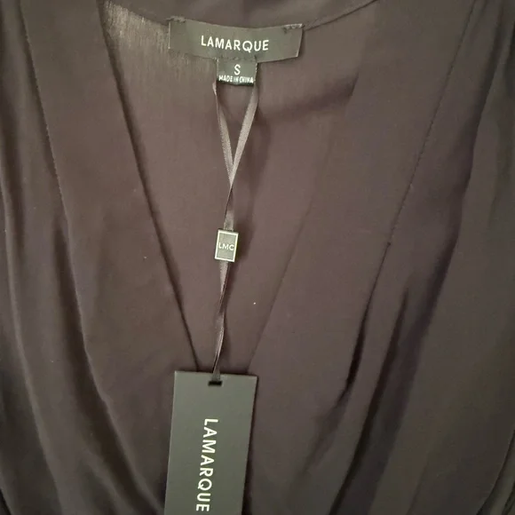 Lamarque Bodysuit Wrap Top Black Cap Sleeve Small NWT - Picture 5 of 8